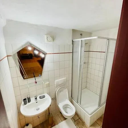Apartment Zweibettzimmer Mit Eigenem Bad *